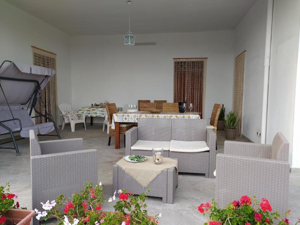 מנפי Holiday In Sicily מראה חיצוני תמונה