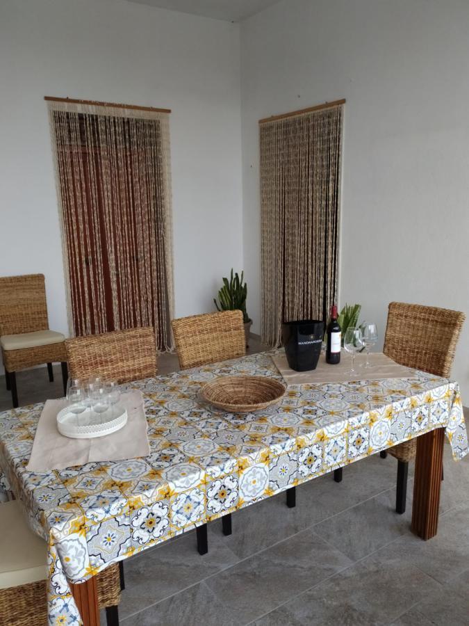 מנפי Holiday In Sicily מראה חיצוני תמונה