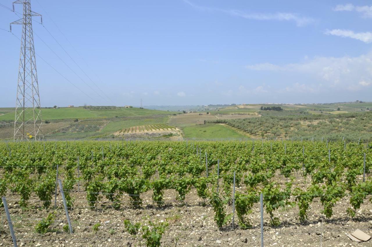מנפי Holiday In Sicily מראה חיצוני תמונה